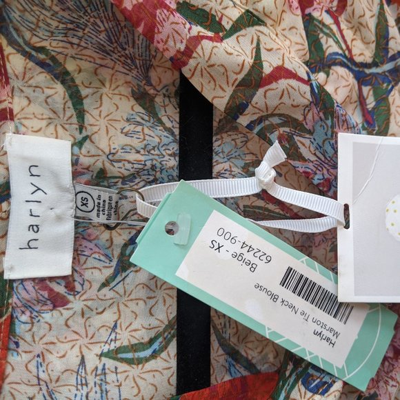 Floral Button Up with Neck Tie - Picture 4 of 4